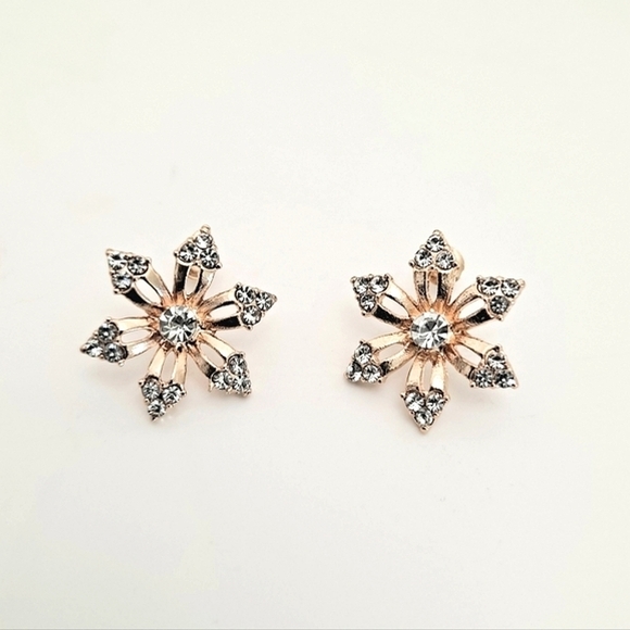 Gold Flower Rhinestone Necklace & Earring Set Quiet Luxury Statement Jewelry - Picture 10 of 14